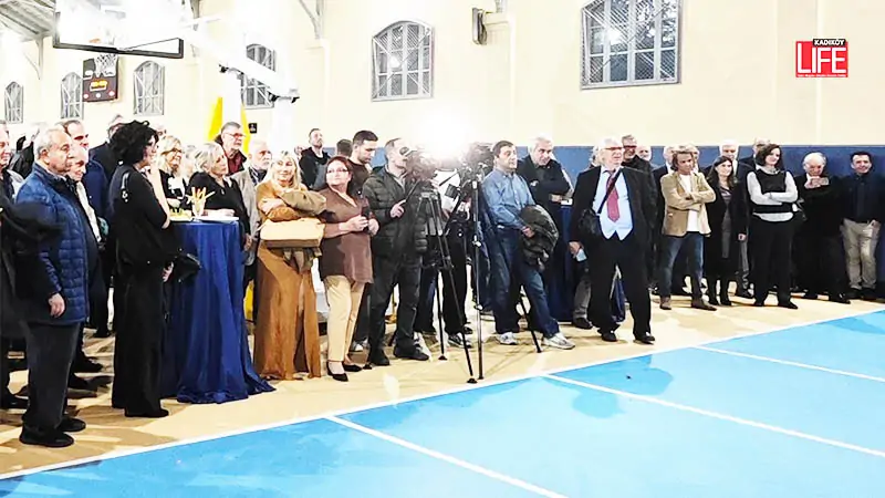 19681983-yillari-arasinda-saintjoseph-takimlarini-calistirarak-istanbul-turkiye-ve-dunya