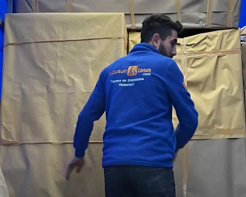 kadikoy-istanbulun-en-hareketli-ve-en-yogun-yerlesim-bolgelerinden-biri